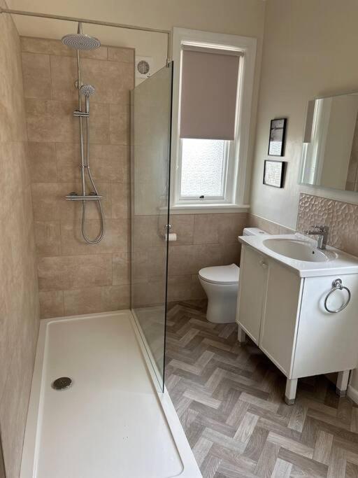Spacious & Bright 3 Bed Harrogate Apartment Exterior photo